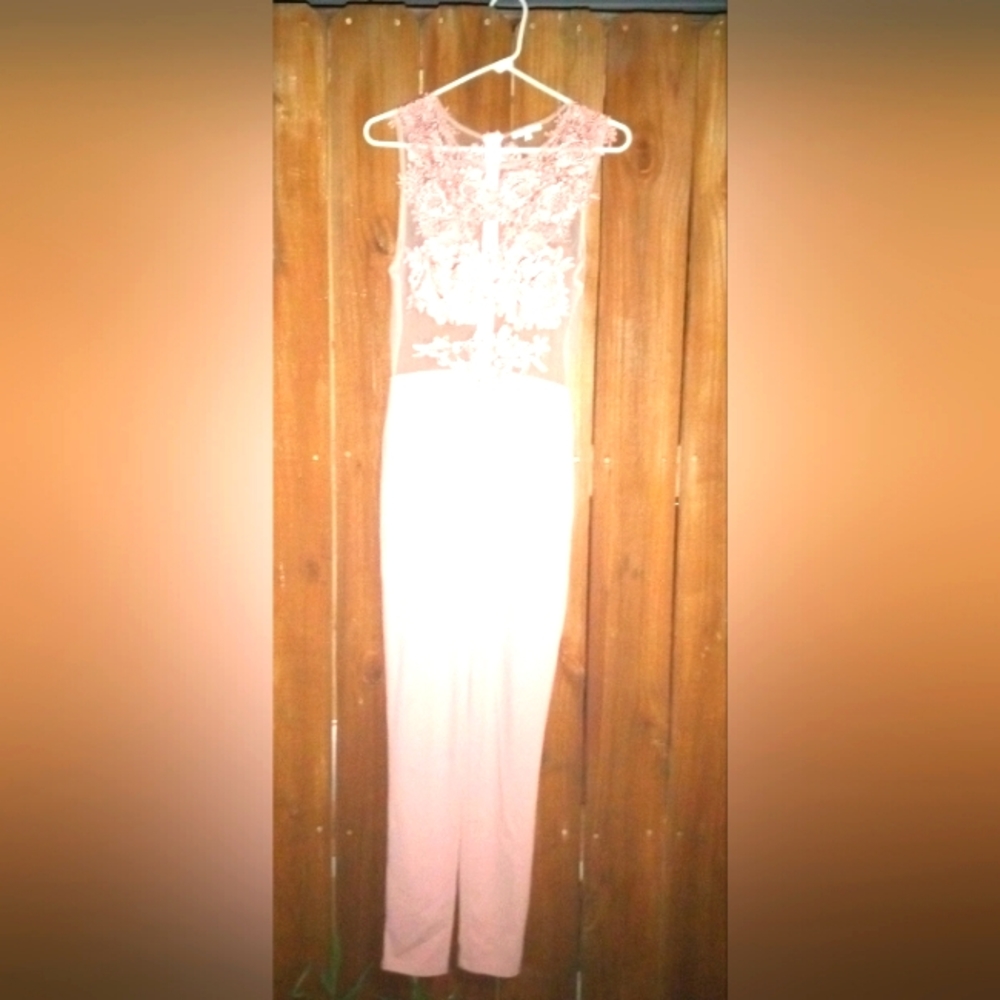 Beautiful romper - Picture 1 of 1